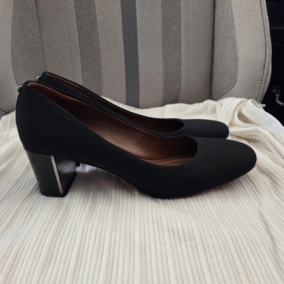 Donald Pliner Corin 8 Black Crepe Elastic Patent Leather Mirrored Block Heel - Picture 3 of 11